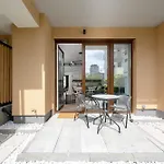 Miedziana 6 & 18 With Free Garage By Renters * Breslavia