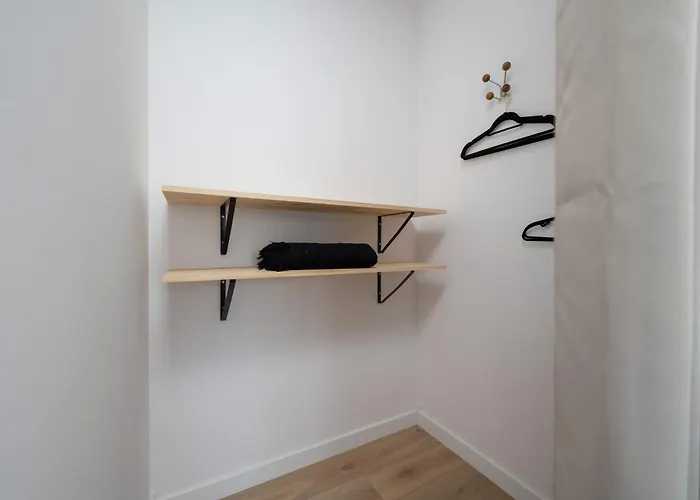 Miedziana 6 & 18 With Free Garage By Renters Appartamento