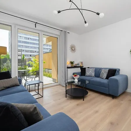 Miedziana 6 & 18 With Free Garage By Renters Apartment *