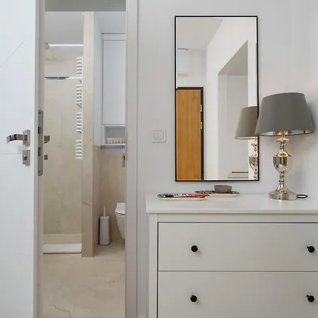 Miedziana 6 & 18 With Free Garage By Renters