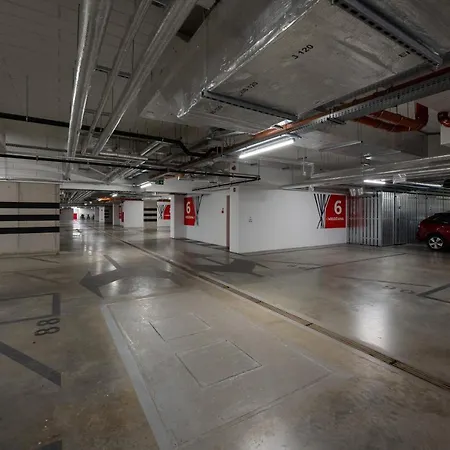 Apartment Miedziana 6 & 18 With Free Garage By Renters Wroclaw