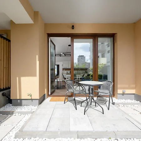 Miedziana 6 & 18 With Free Garage By Renters * Wrocław