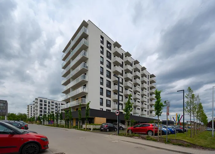Miedziana 6 & 18 With Free Garage By Renters * Wroclaw